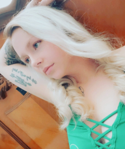 Profile photo for @tattedmom95