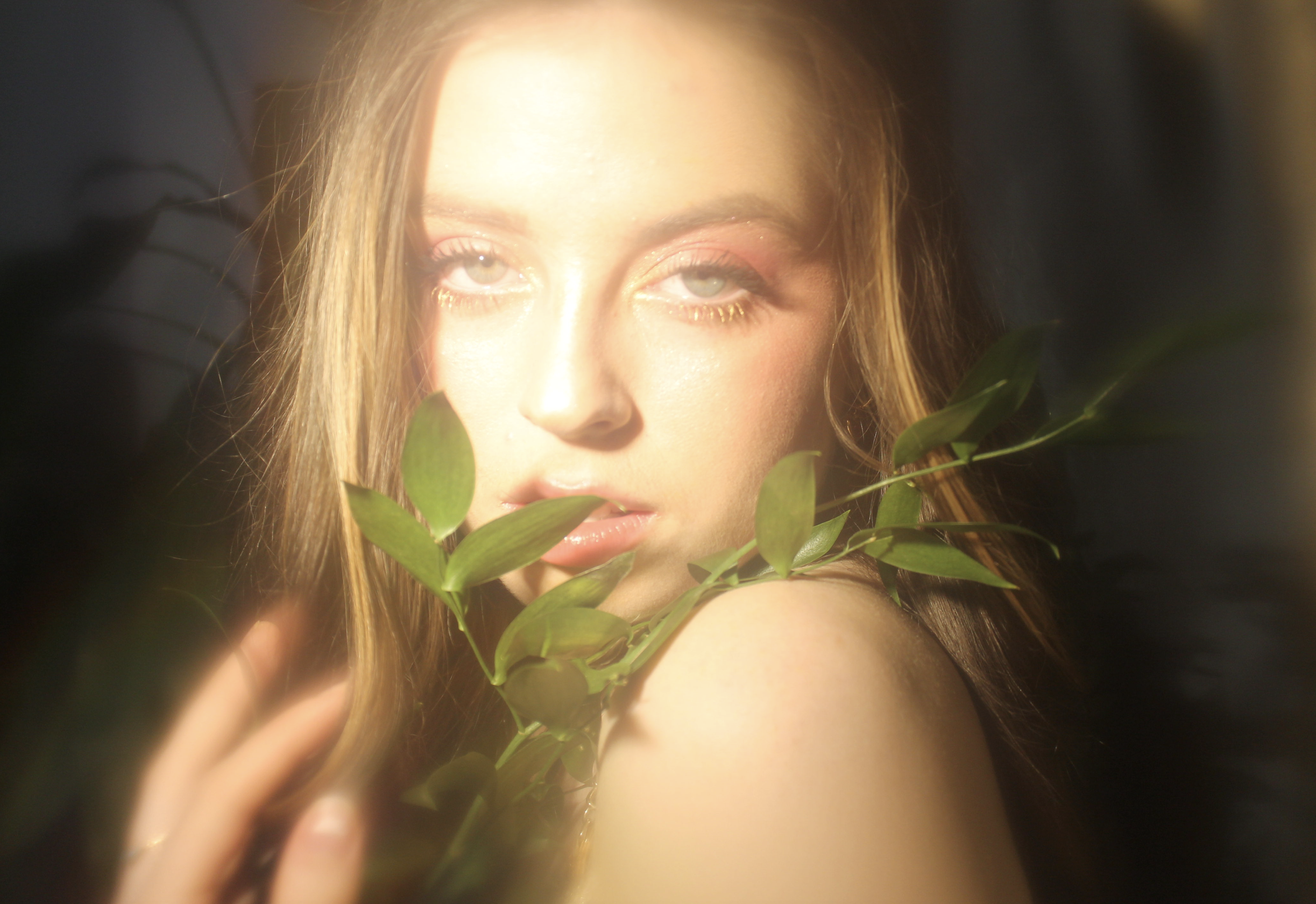 Profile photo for @satinsunshine