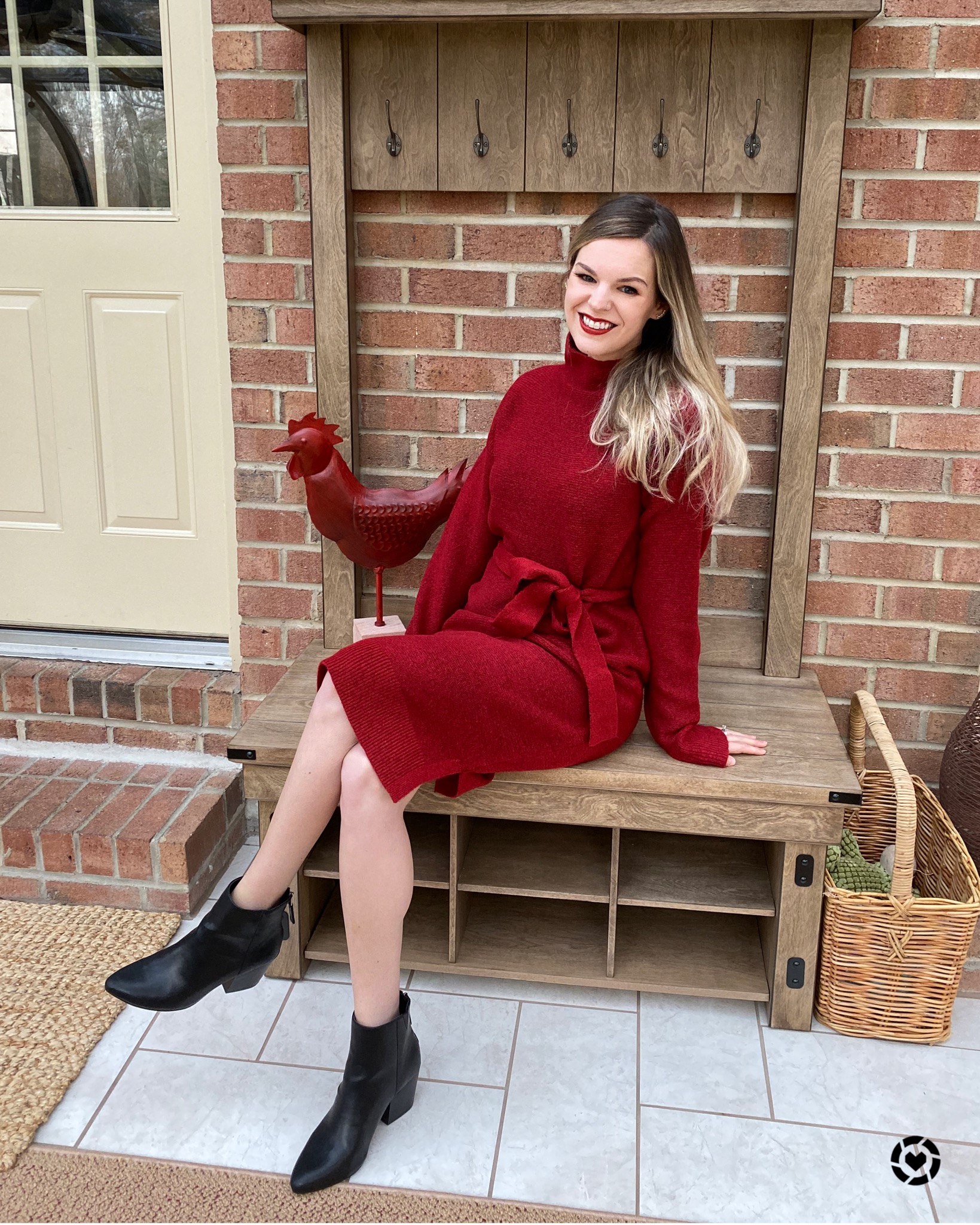 Profile photo for @mombodreviews