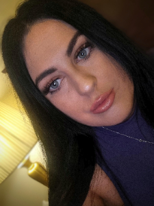 Profile photo for @chelsealathamx