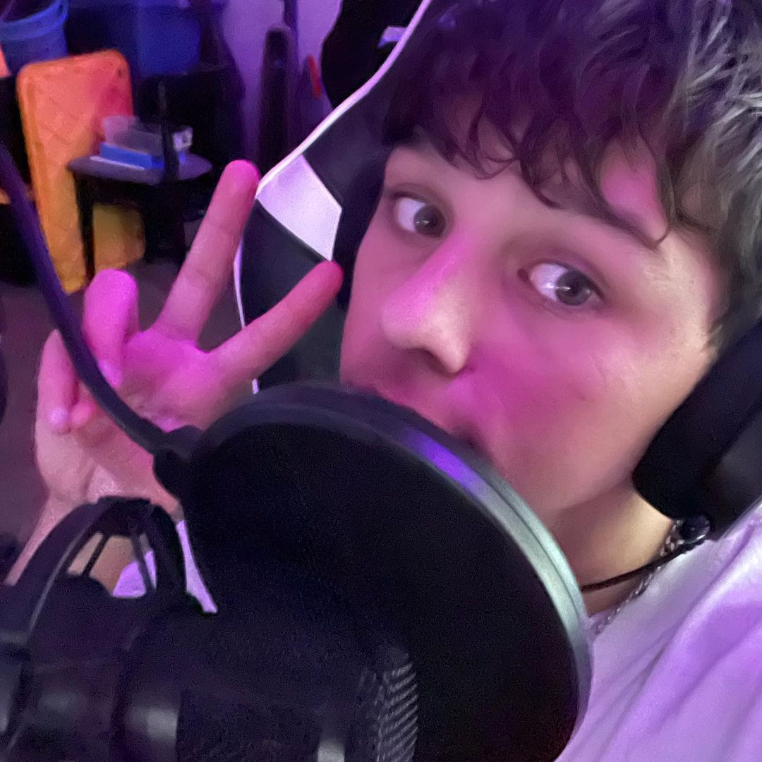 Profile photo for @chexc