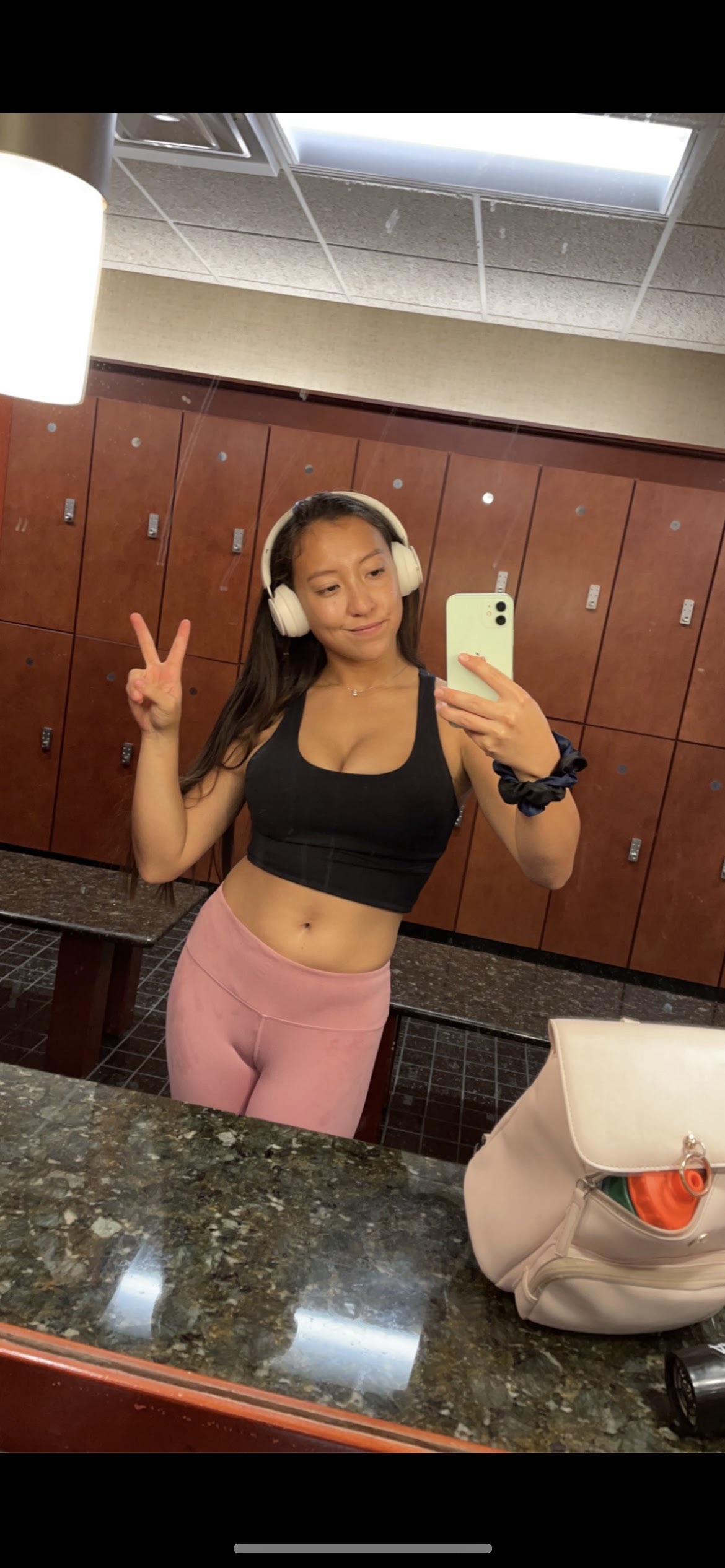 Profile photo for @asianprincessivy