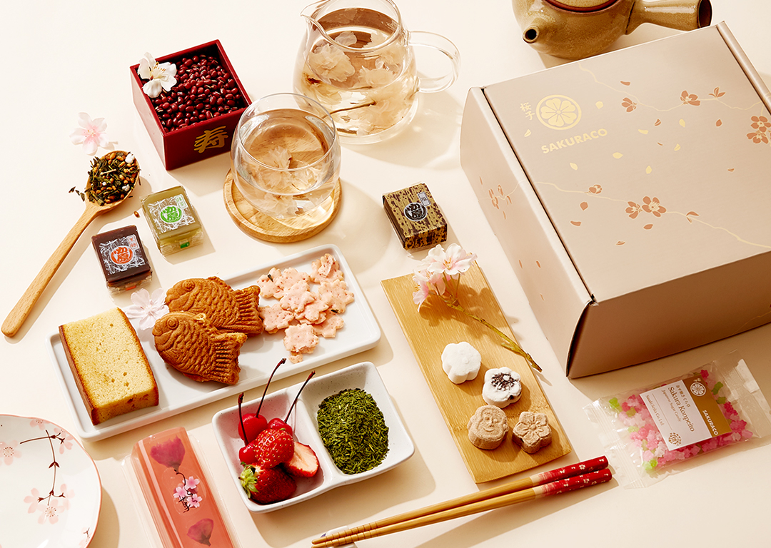 Get Sakuraco Box!