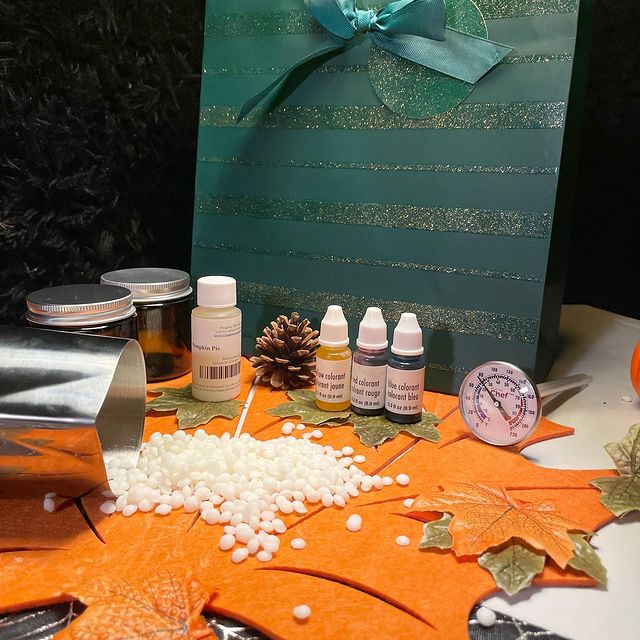 Instagram post: Decorate your houses or gift your lover ones some homemade pumpkin pie candles this halloween! Hello all, I would like to start by apolog...