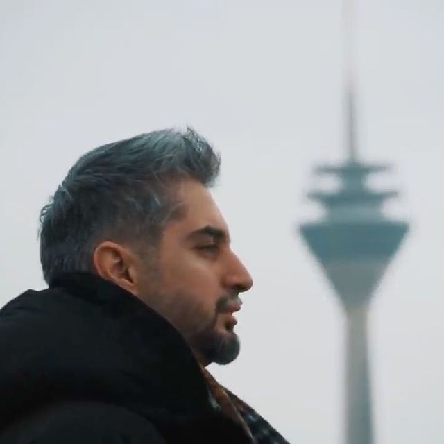 Instagram post: Some words in Farsi چند کلمه حرف حساب واسه دوستانی که ویدیو رو تو یوتیوب ندیدن ❤️ . . . Thx @hami_bis 🎥