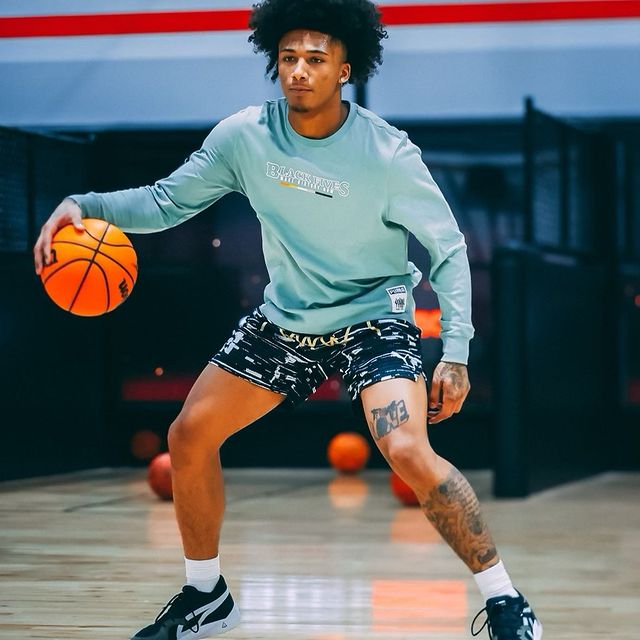 Instagram post: If God is with me nobody can be against me❤️✝️ #lockedin🧘🏽‍♂️