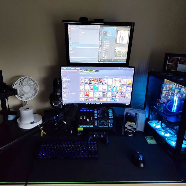 Instagram post: 👀💙 . . . #pcgaming #gaming #gamer #pc #ps #pcgamer #videogames #twitch #xbox #playstation #game #games #gamers #gamingcommunity #gaming...