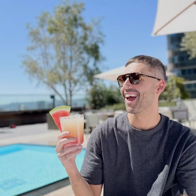 Instagram post: How can I choose only a few pictures to sum up the perfect theme park visits, the perfect weather, the perfect beaches, the perfect parti...