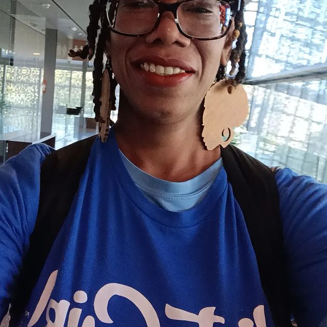 Instagram post: @dirtygirl.73 #DirtyGirl takes on Washington DC