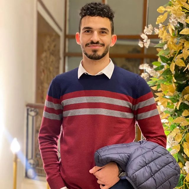 Instagram post: الحب فين !